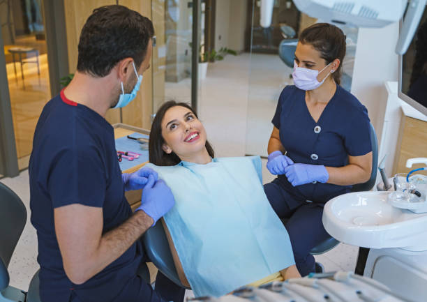 Best Tooth Extraction  in Fort Myers Shores, FL
